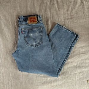 Vintage Distressed Levi’s 550 Jeans